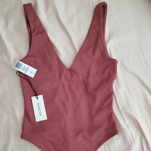 BNWT Babaton Contour V-neck Bodysuit - Picture 1 of 3